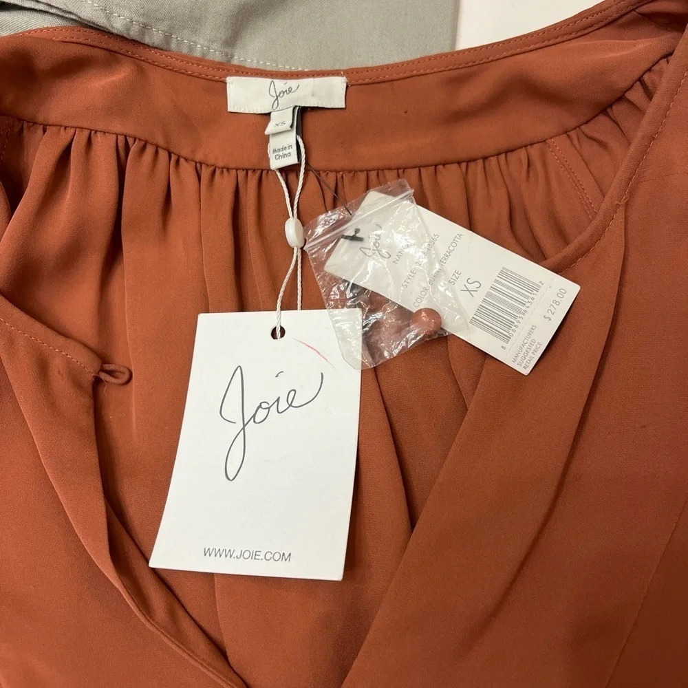 Joie Silk Blouse Burnt Terracotta V-Neck Blouse XS NWT - Picture 2 of 8
